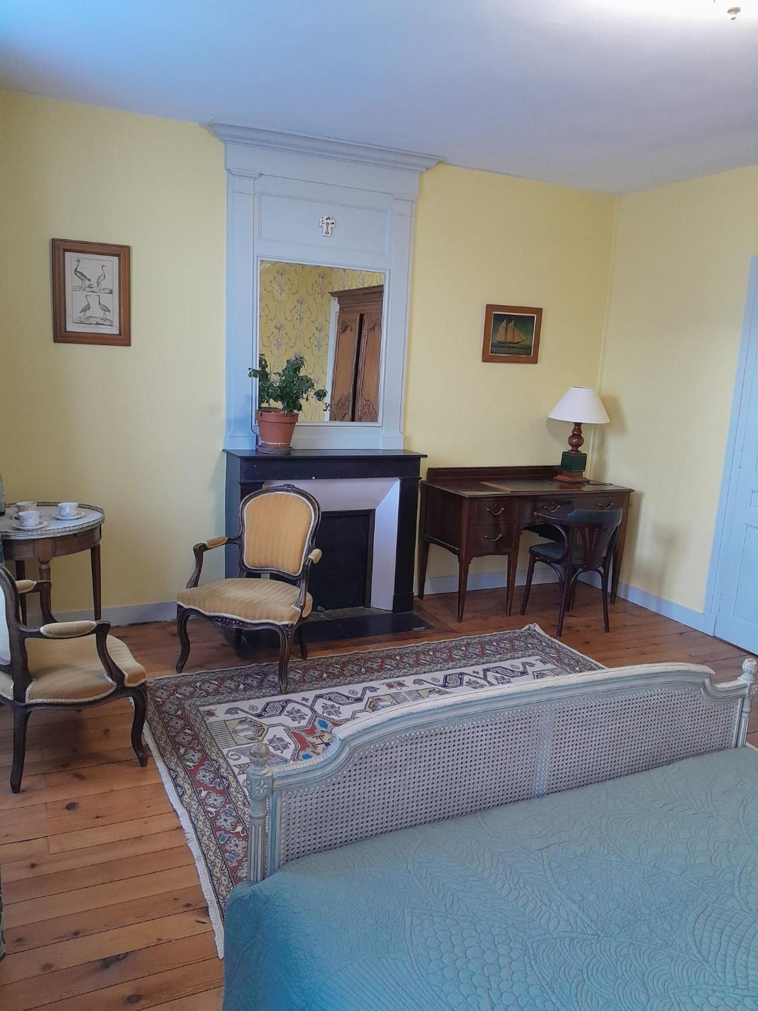 Chambres D'Hotes De Charme Dans Maison De Maitre Xixeme Periers Экстерьер фото
